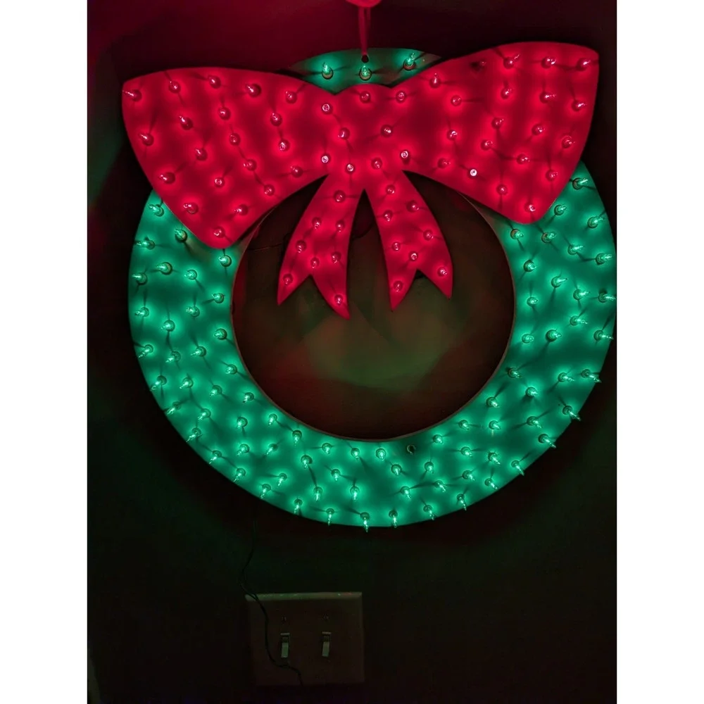 New-Freva Christmas Wreath 16